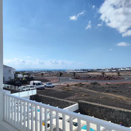 Perla Blanca En Casa de Férias Playa Blanca (Lanzarote)