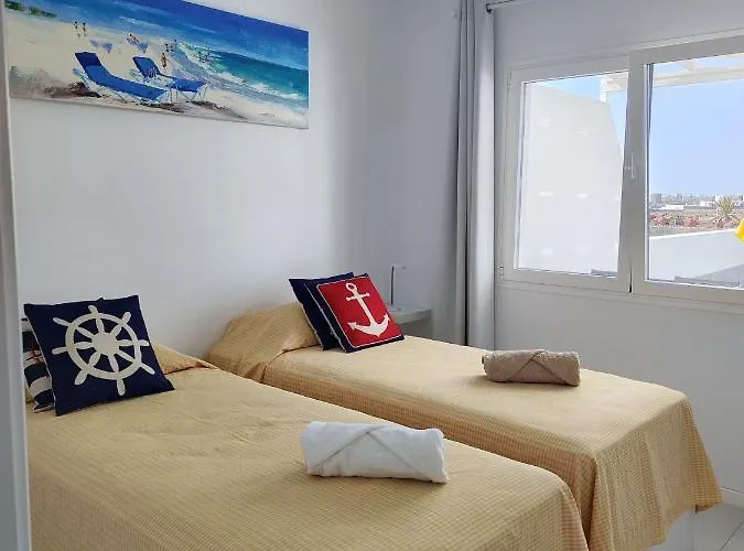 Perla Blanca En Playa Blanca (Lanzarote)