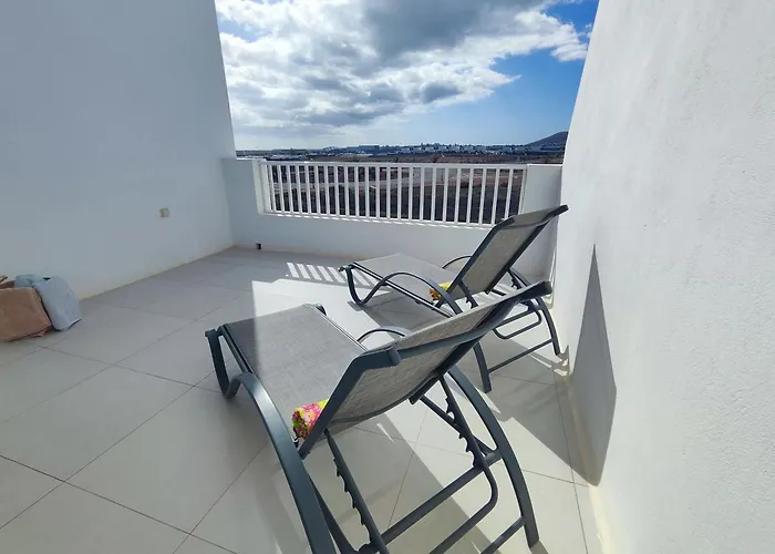 Perla Blanca En Playa Blanca (Lanzarote)